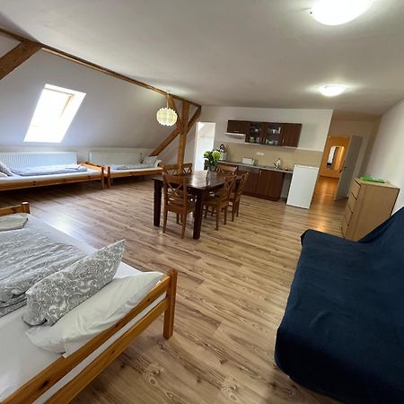 Dvur Nove Zamky Hotel Mladec Exterior photo